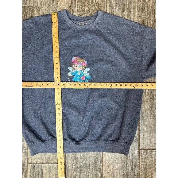 Gildan XL‎ Blue Fairy Embroidered Crewneck Sweatshirt Whimsical Top - Picture 4 of 8